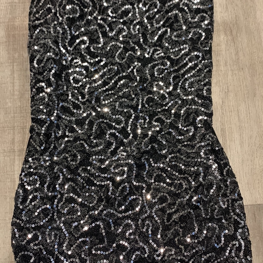 Vanity Small black and silver bling tank top - Picture 3 of 8